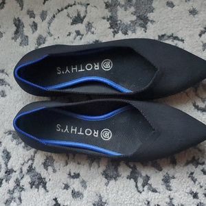 Rothys black pointed flats 8W
